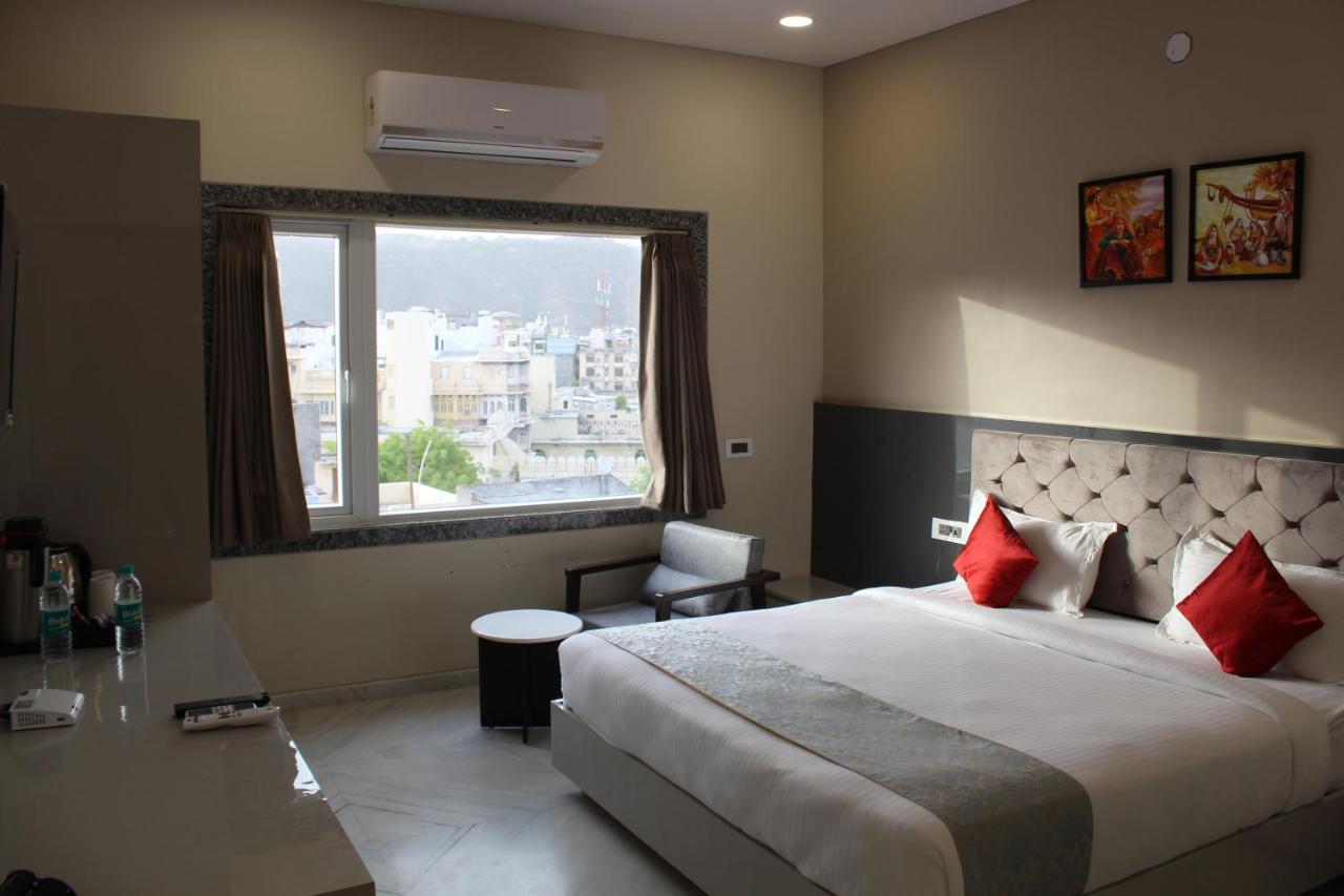 Hotel Shri Anand Dham, Nathdwara - 125 Meters Away From The Temple Exterior foto